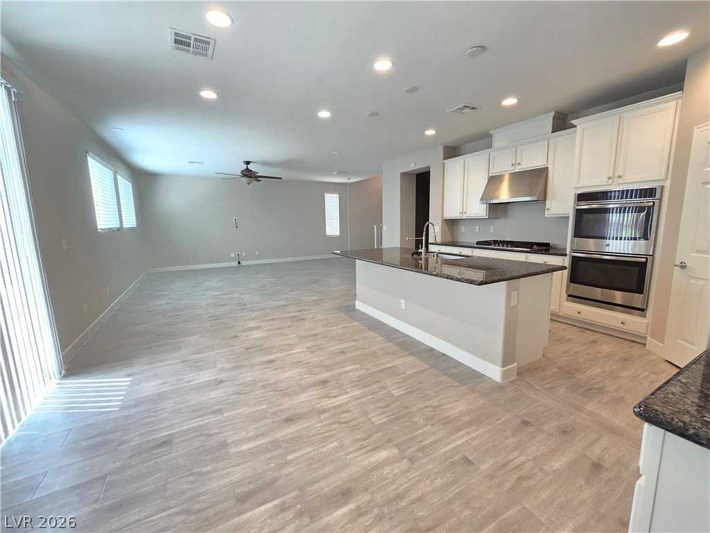 8059 Encanterra Rd - Photo 6 of 30