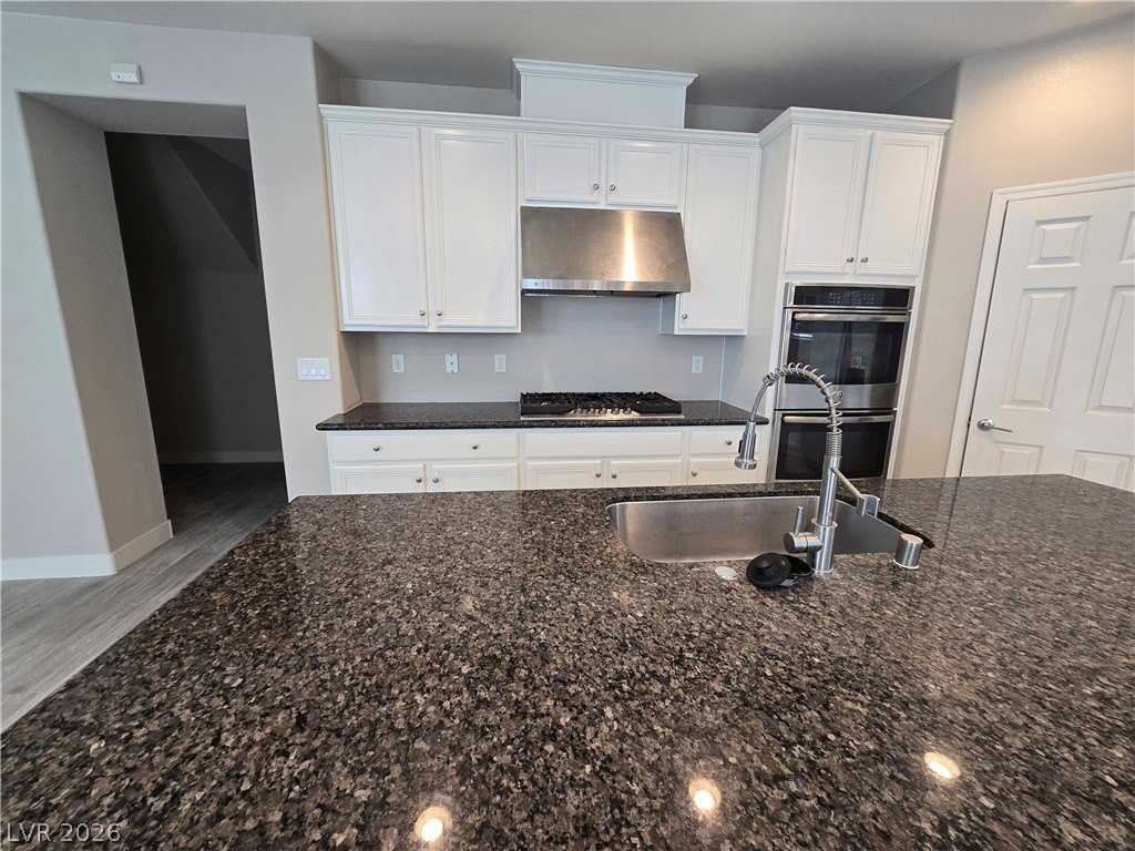 8059 Encanterra Rd - Photo 7 of 30