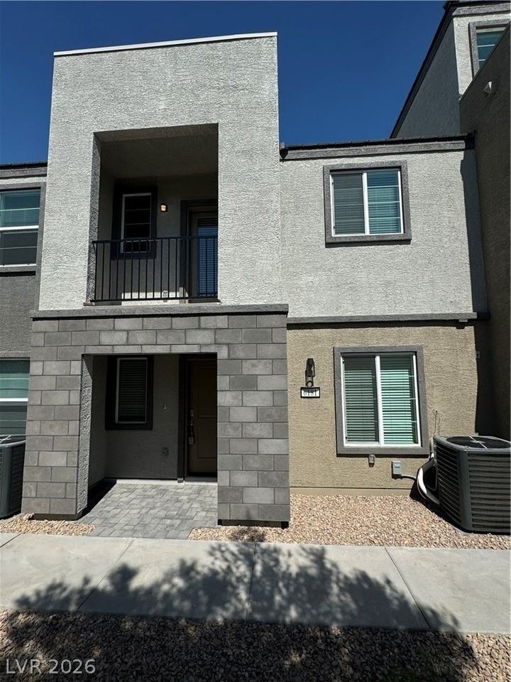 6181 Garden Crest St - Photo 3 of 28