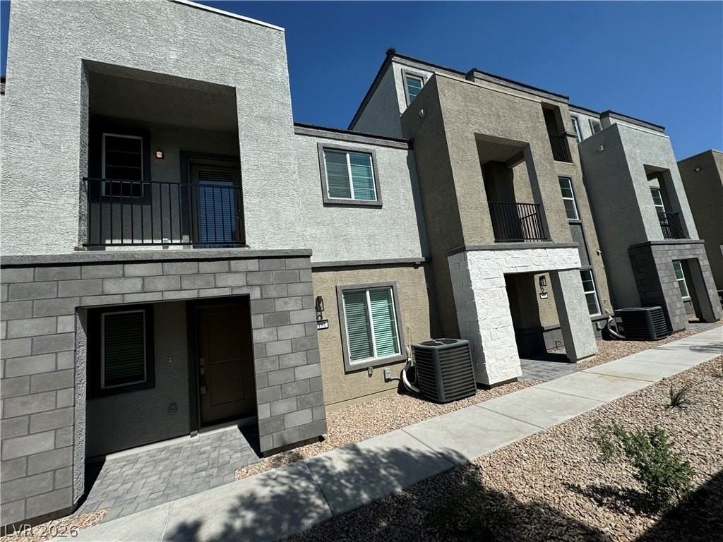 6181 Garden Crest St - Photo 4 of 28