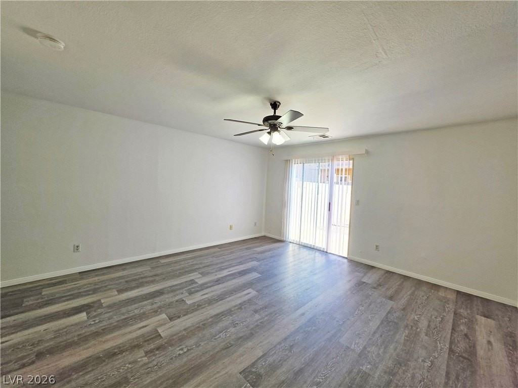 670 Bourbon St #2 - Photo 7 of 40