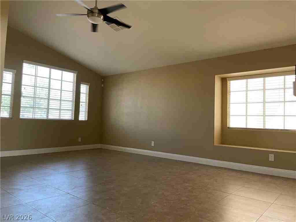 4906 High Creek Dr - Photo 4 of 12