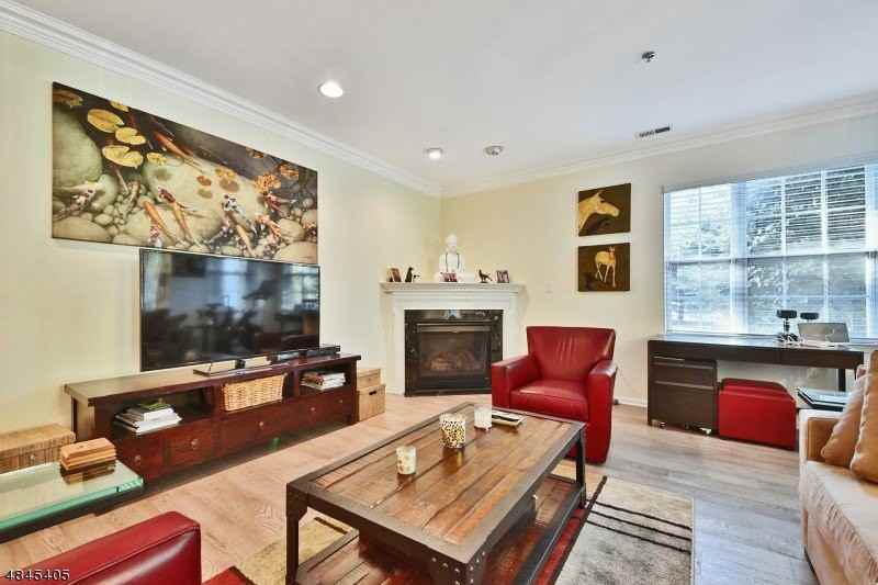22 Taft Ln - Photo 7 of 24
