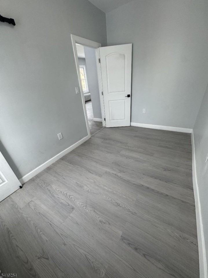 624 Madison Ave - Photo 7 of 9