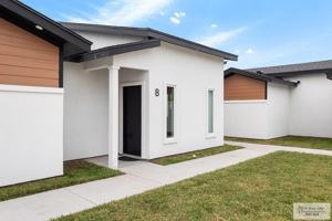 featured image of 3569 Hidalgo Cir