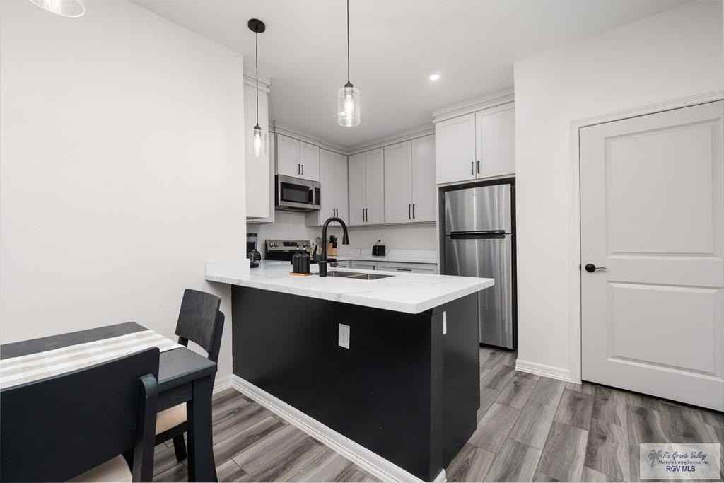 3569 Hidalgo Cir - Photo 4 of 14