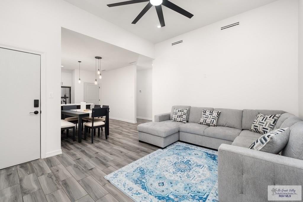 3569 Hidalgo Cir - Photo 5 of 14