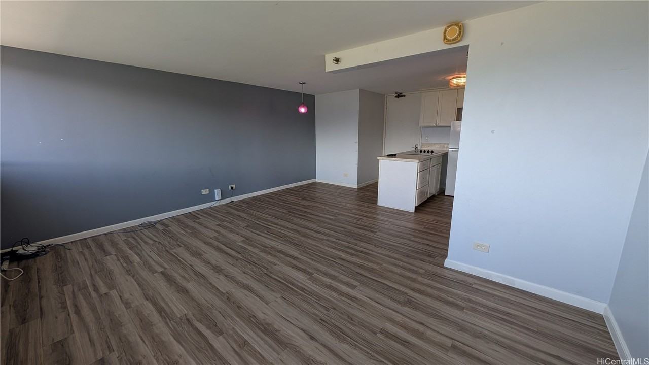 445 Seaside Ave #1902 - Photo 2 of 19