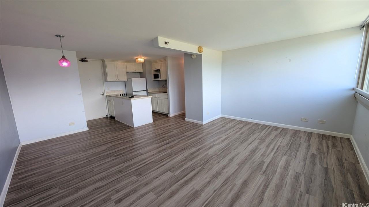 445 Seaside Ave #1902 - Photo 3 of 19