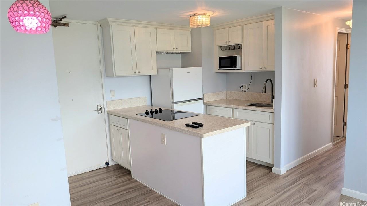445 Seaside Ave #1902 - Photo 5 of 19