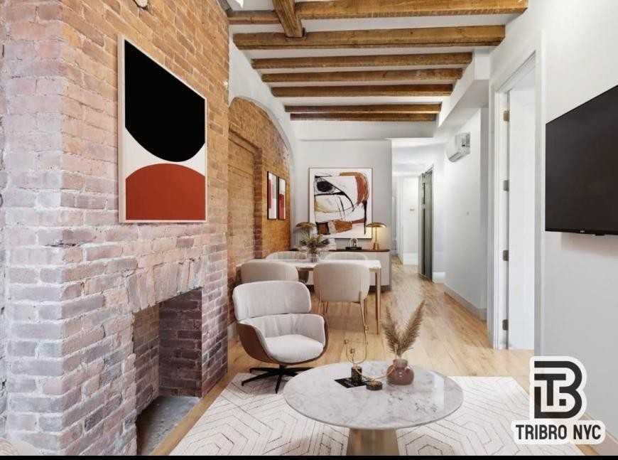 103 Berry St - Photo 2 of 7