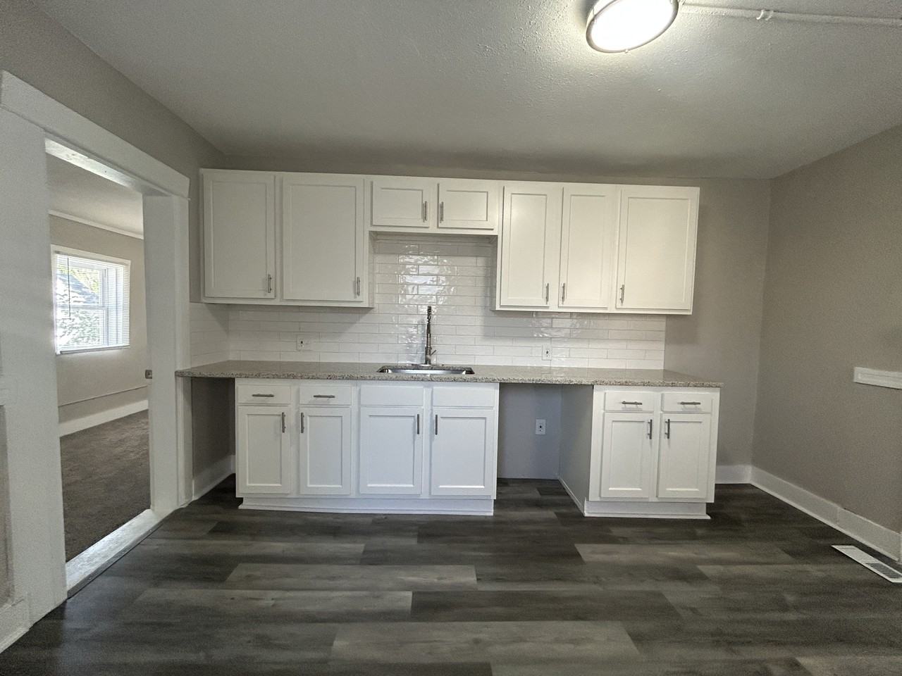 111 N Denver Ave #A - Photo 7 of 21