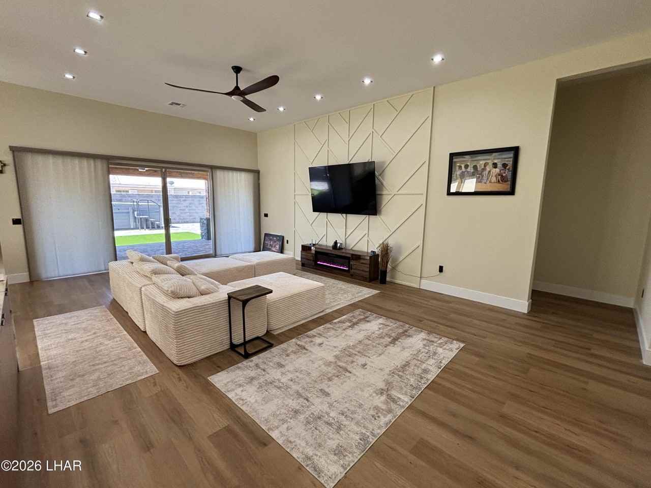 3170 Chemehuevi Blvd - Photo 4 of 47