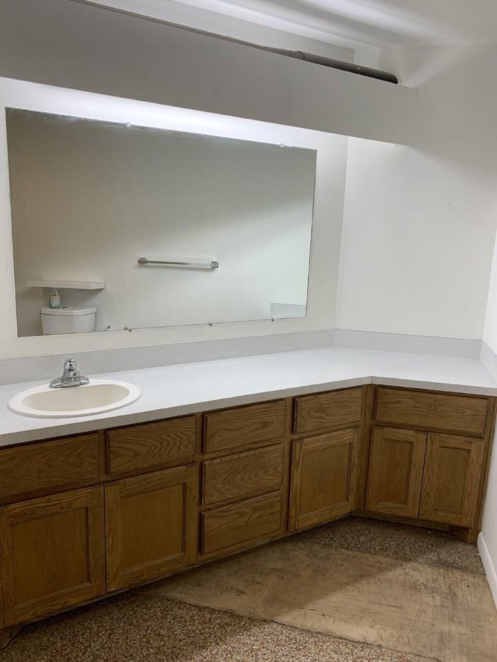 1401 Avenue J #1602 - Photo 6 of 11