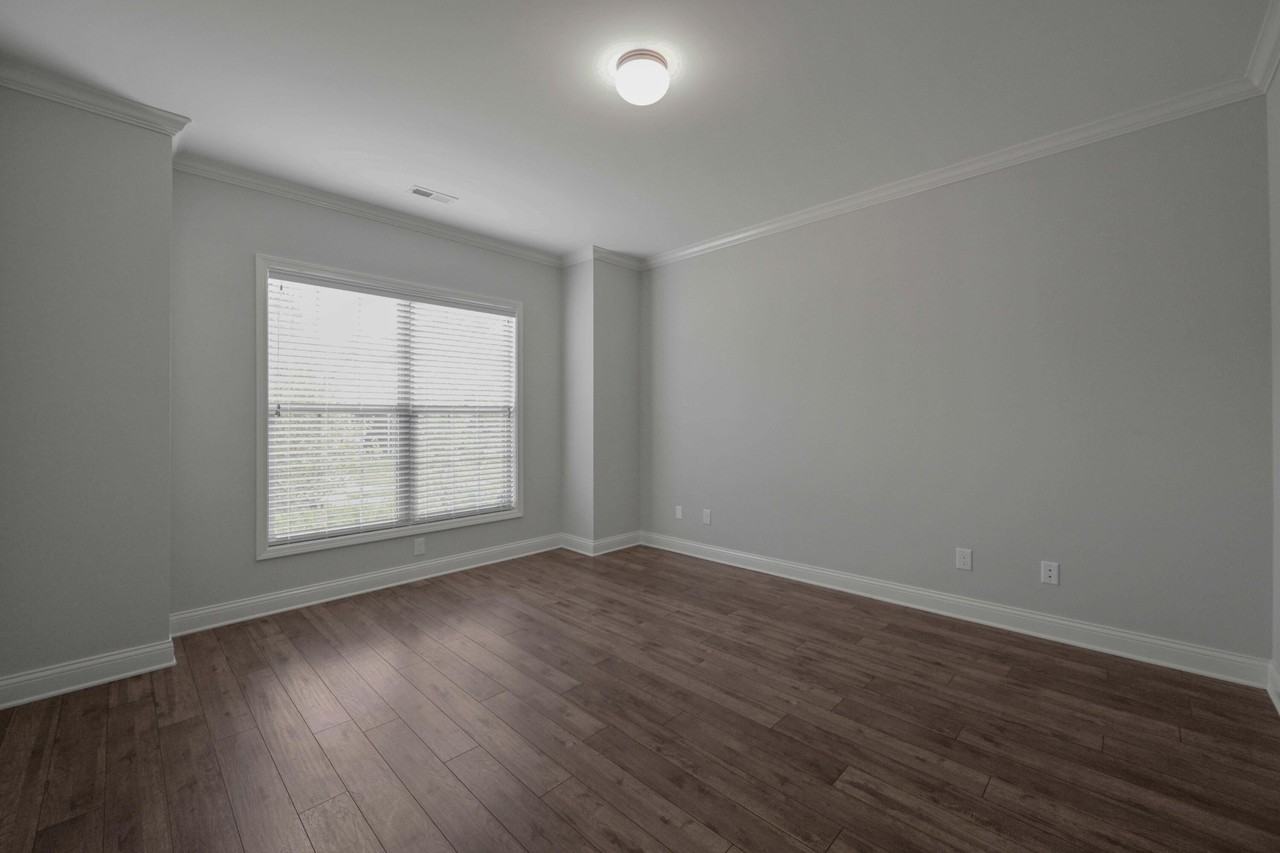 4155 Sperling Dr - Photo 4 of 30