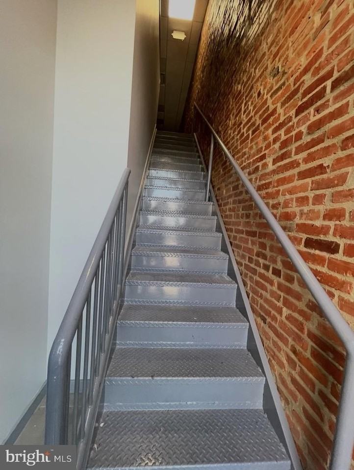 4813 Eastern Ave - Photo 3 of 14