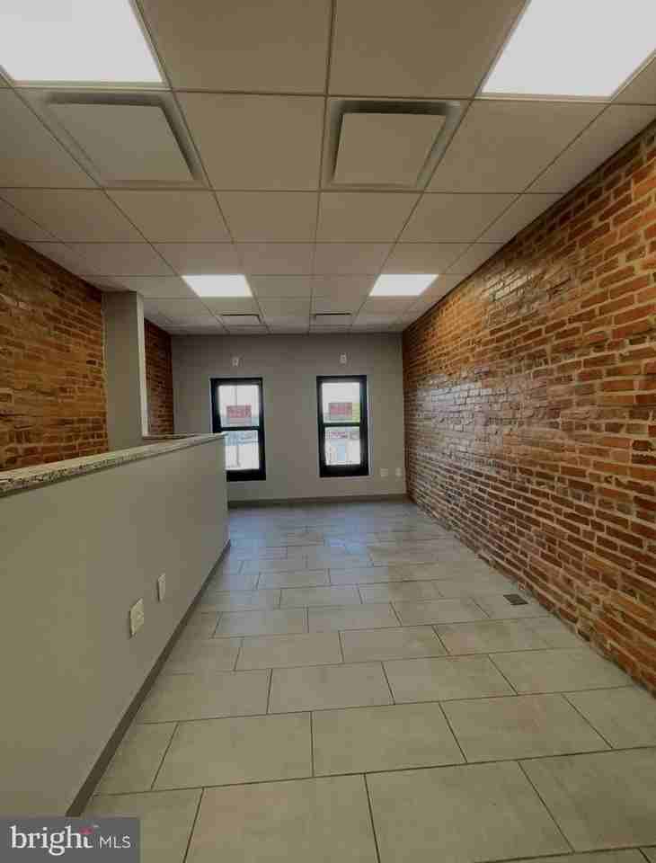 4813 Eastern Ave - Photo 4 of 14