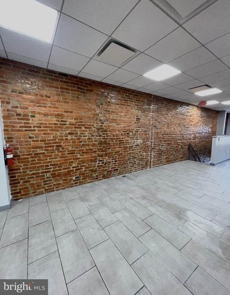 4813 Eastern Ave - Photo 6 of 14
