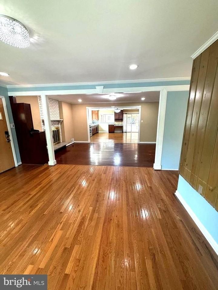 816 Crothers Ln - Photo 5 of 50