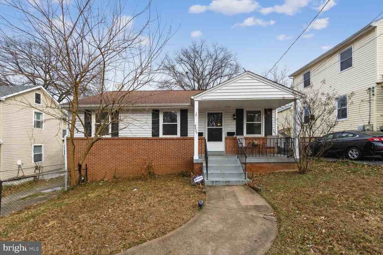4409 30th St - Photo 2 of 20