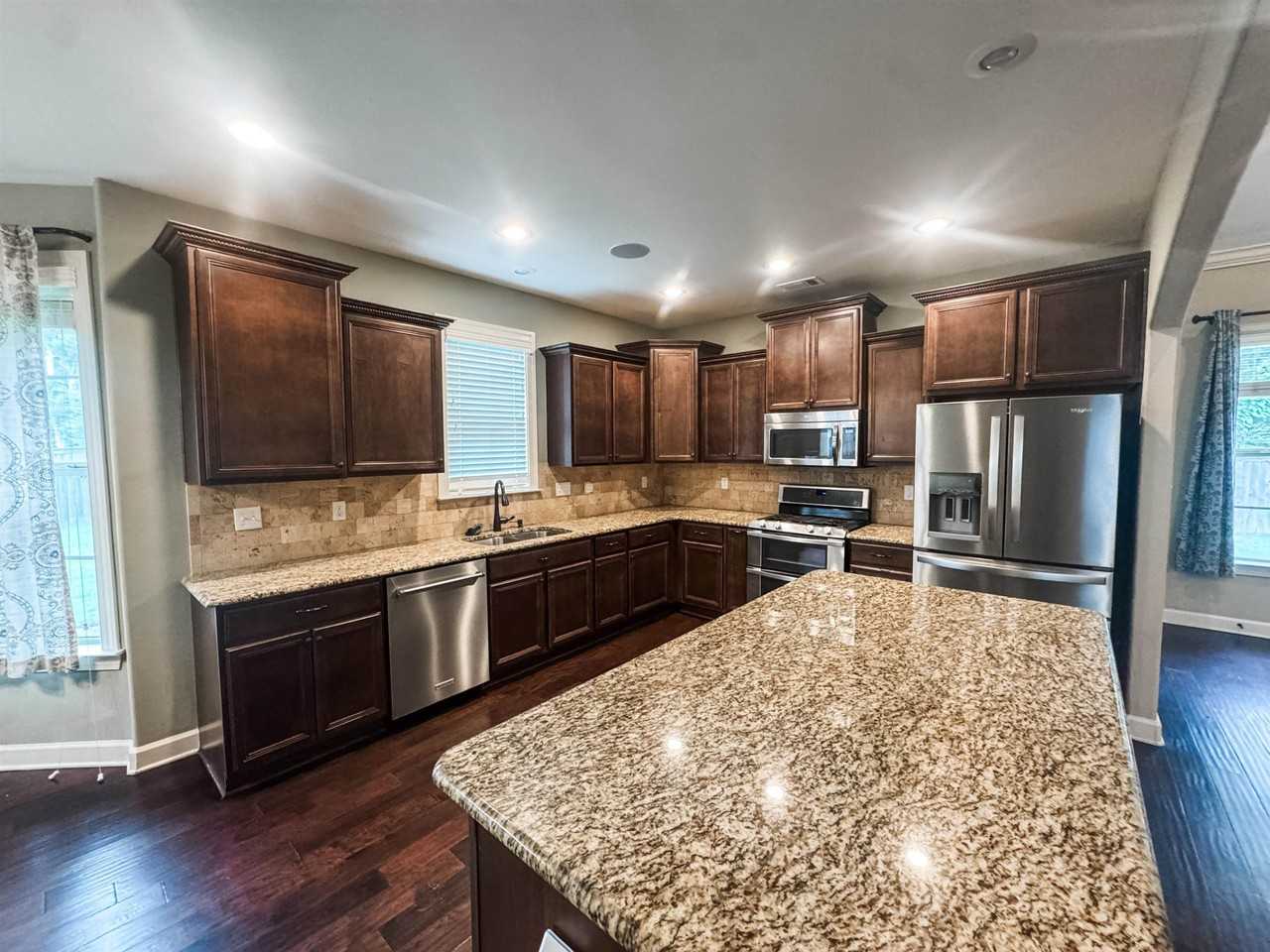 1229 Grainfield Cv - Photo 7 of 20