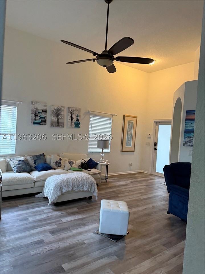 12663 Nw 6th St - Photo 5 of 48
