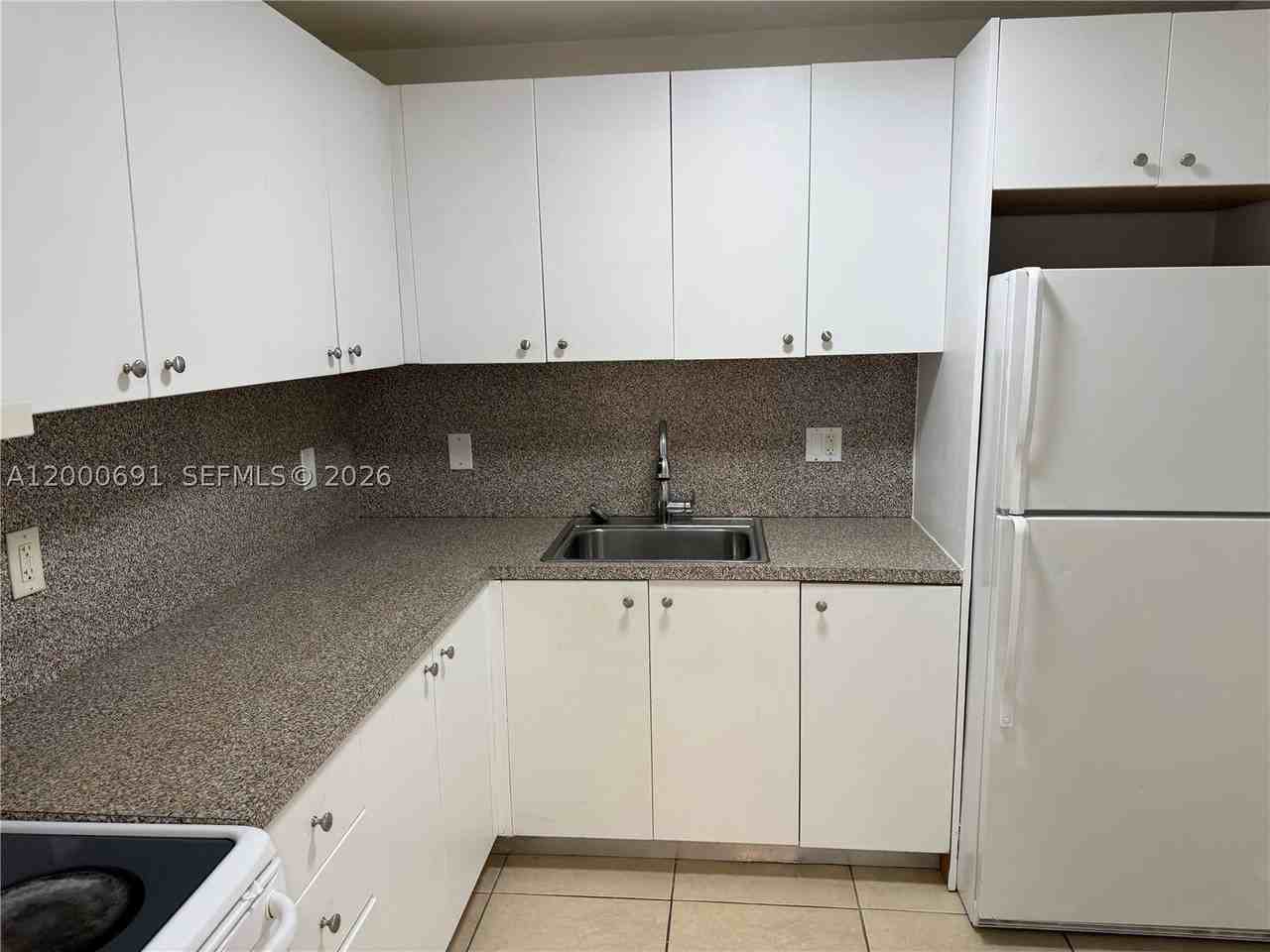 15201 Ne 6th Ave #C304 - Photo 2 of 17