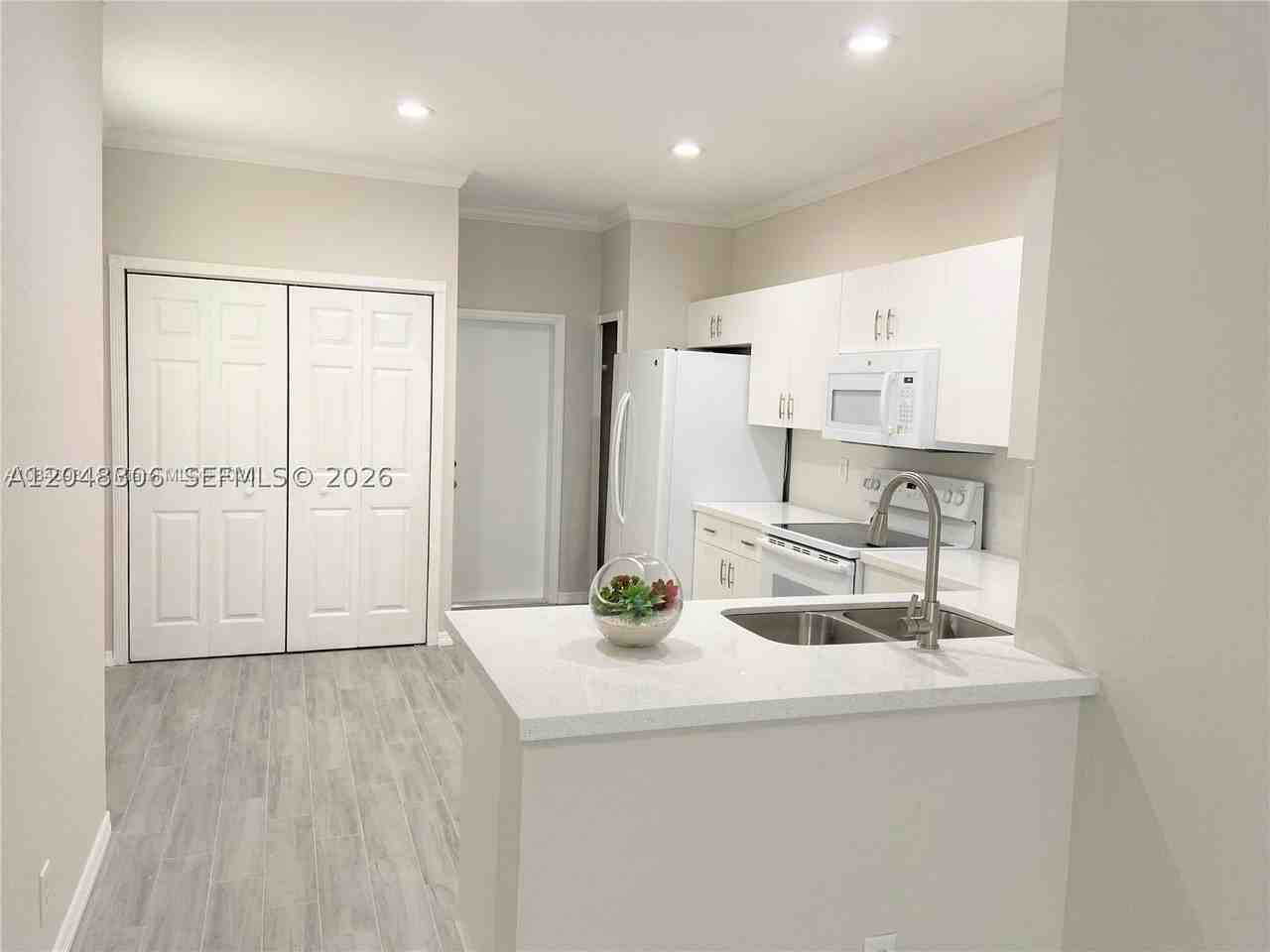 2174 Ensenada Ter - Photo 2 of 31