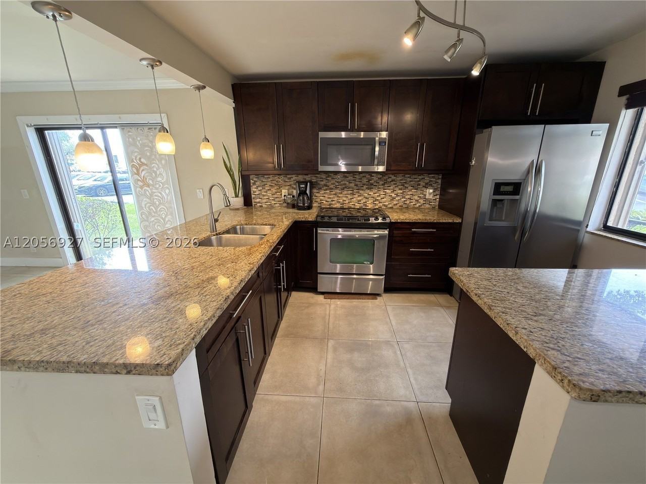 320 Racquet Club Rd #104 - Photo 5 of 15