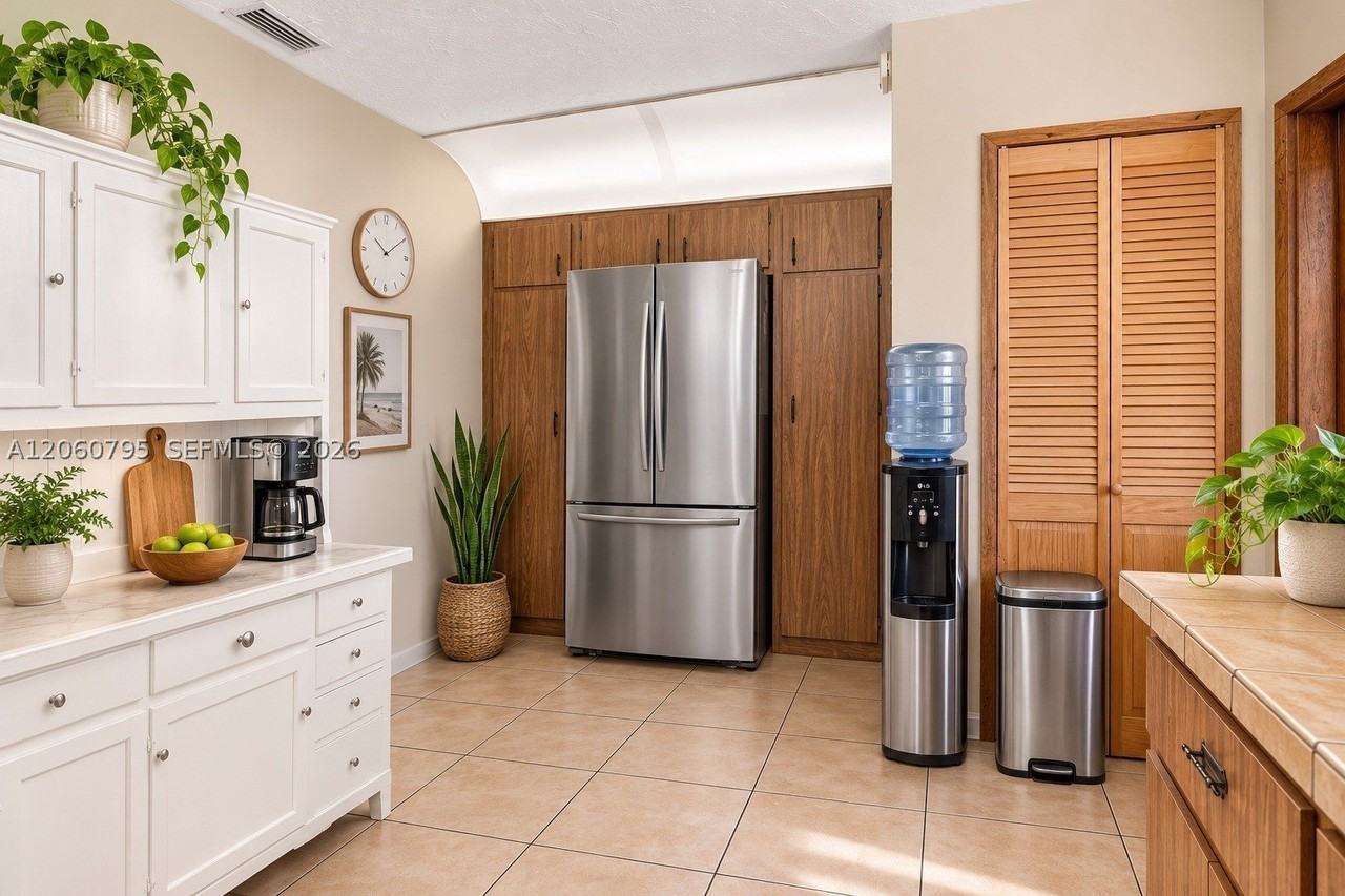2619 Arthur St #1 - Photo 6 of 18