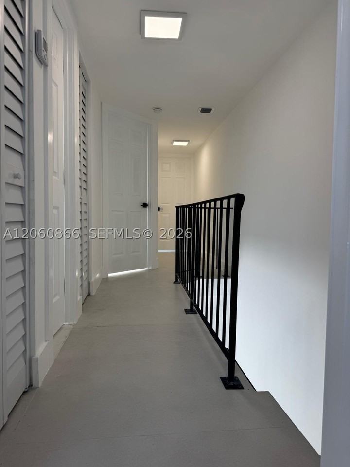 1115 W 38th Ter #50 - Photo 7 of 17