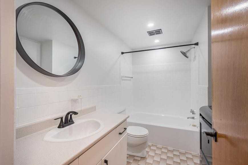 11996 Av Jubinville - Photo 3 of 10