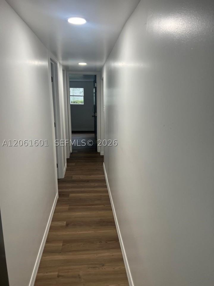 13111 Sw 9th St #13111 - Photo 4 of 7
