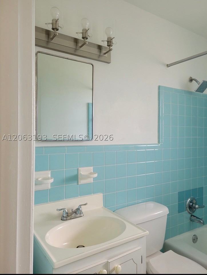 3881 W Flagler St #305 - Photo 4 of 11