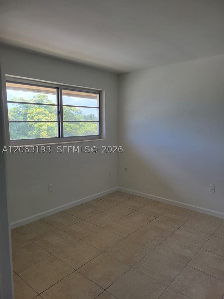 3881 W Flagler St #305 - Photo 5 of 11