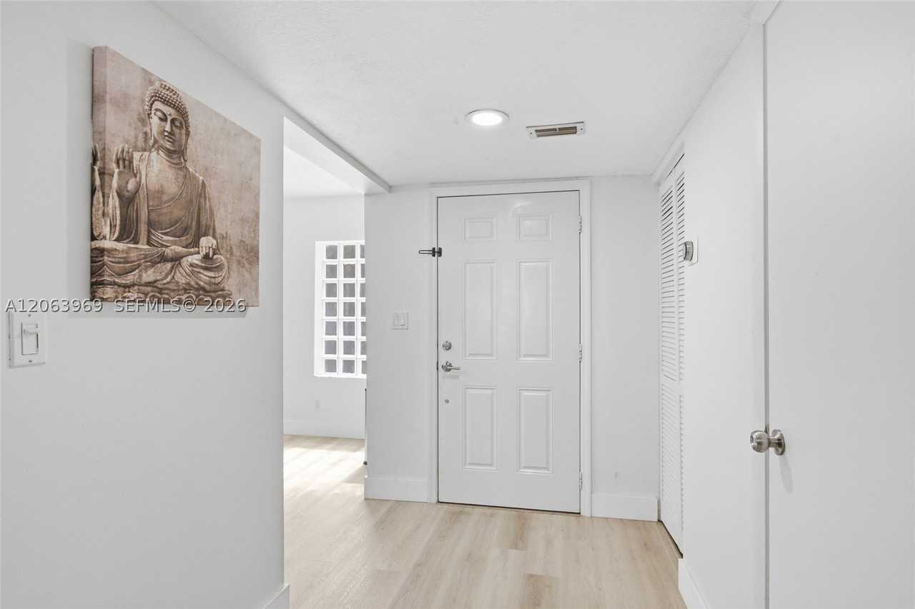 8855 Sw 131st Ct #202 - Photo 5 of 32