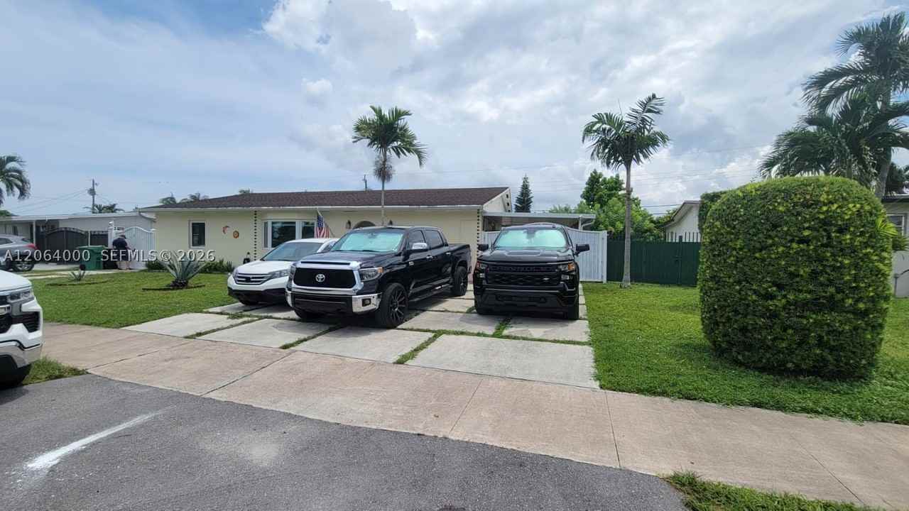 11340 Sw 48th St - Photo 2 of 17