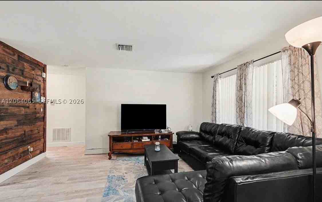 2184 Dordon Dr #0 - Photo 3 of 14