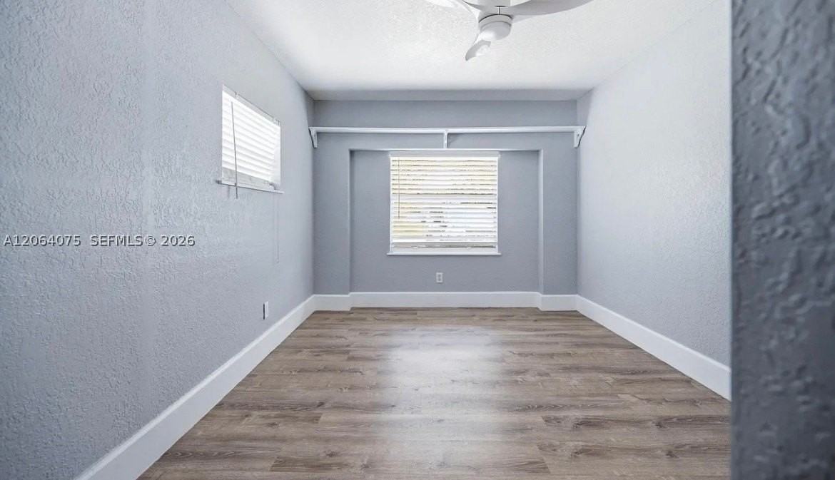 434 Australian Cir - Photo 4 of 10