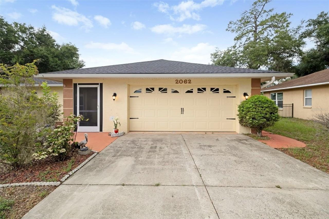 2062 Old Arbor Ct - Photo 4 of 50