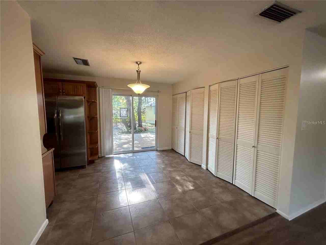 3646 Radnor Pl - Photo 7 of 32