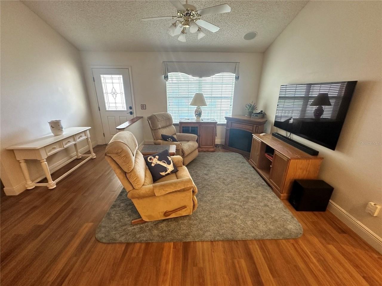 1515 Baylor Pl - Photo 6 of 23