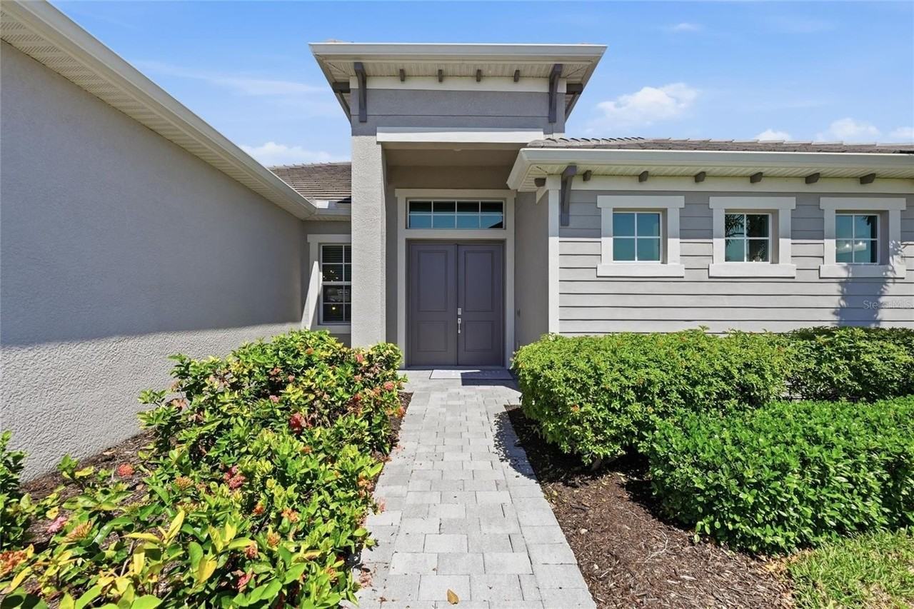 17139 Jadestone Ct - Photo 2 of 50