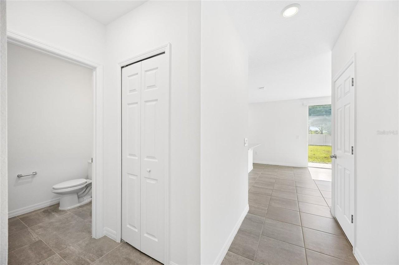 2339 White Tail St - Photo 4 of 23