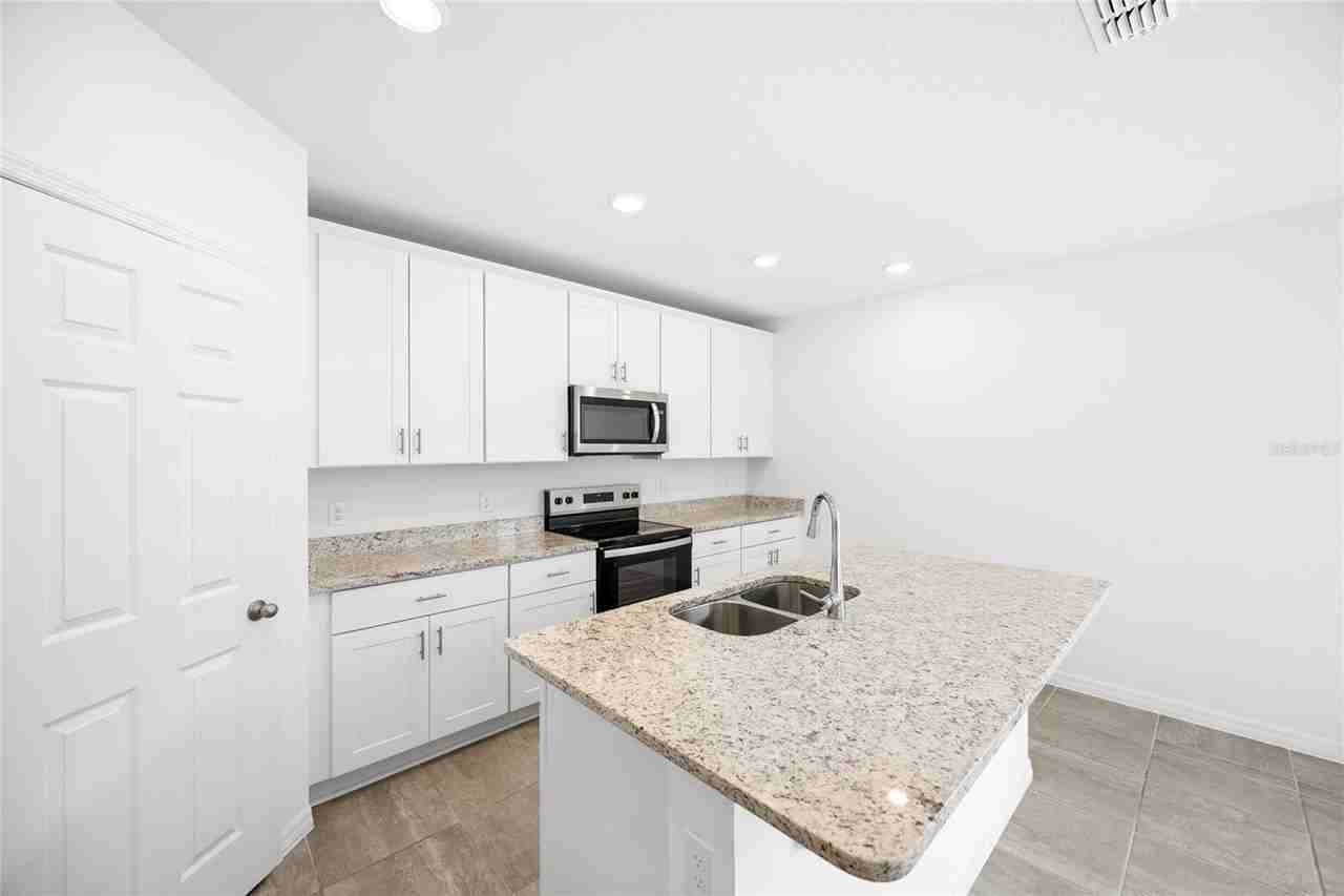 2339 White Tail St - Photo 5 of 23