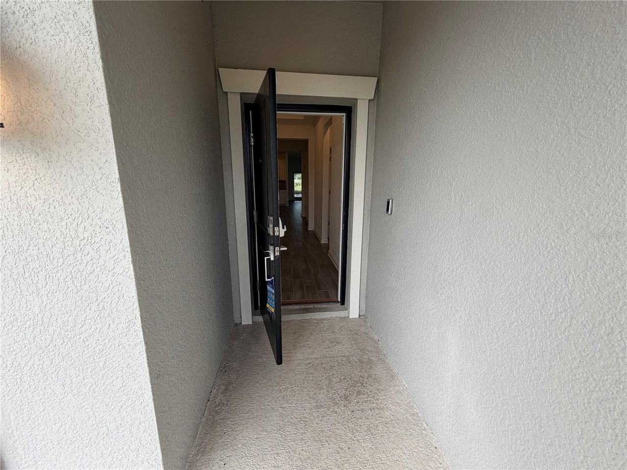 6464 Needle Way - Photo 3 of 41