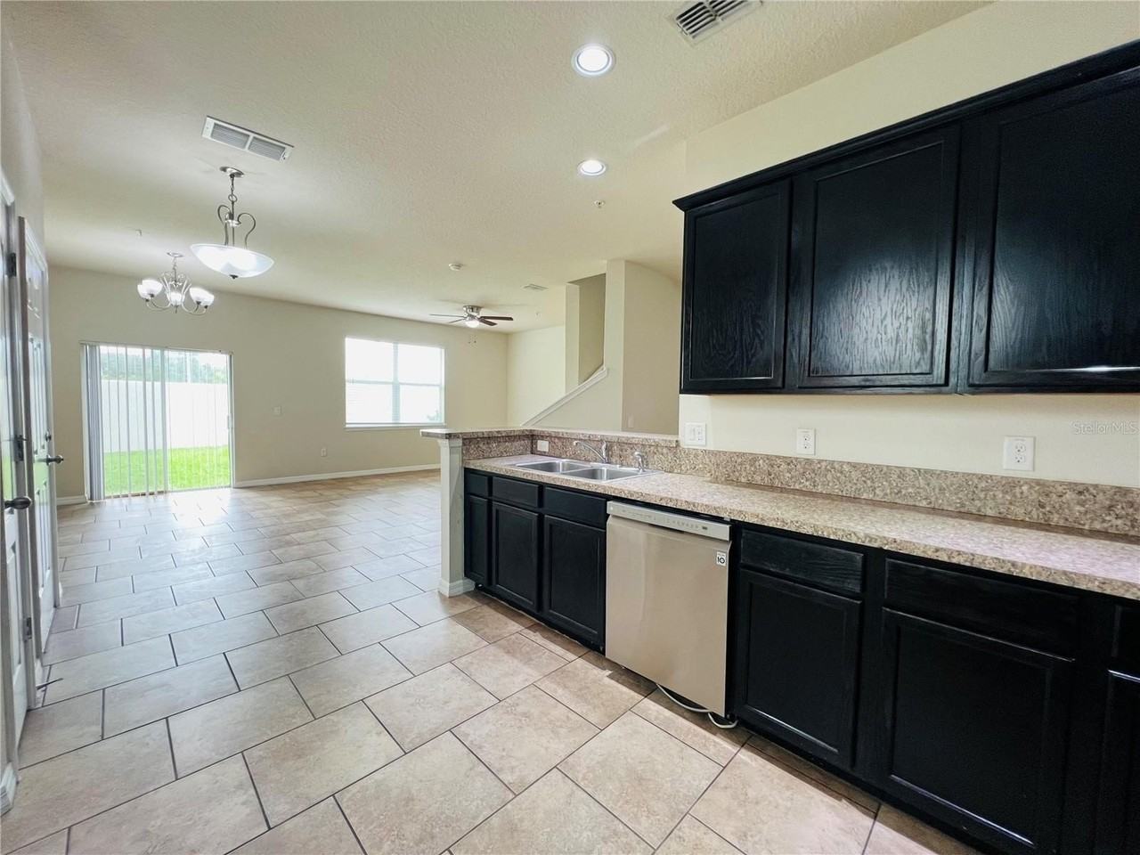 6570 S Goldenrod Rd #84B - Photo 5 of 40