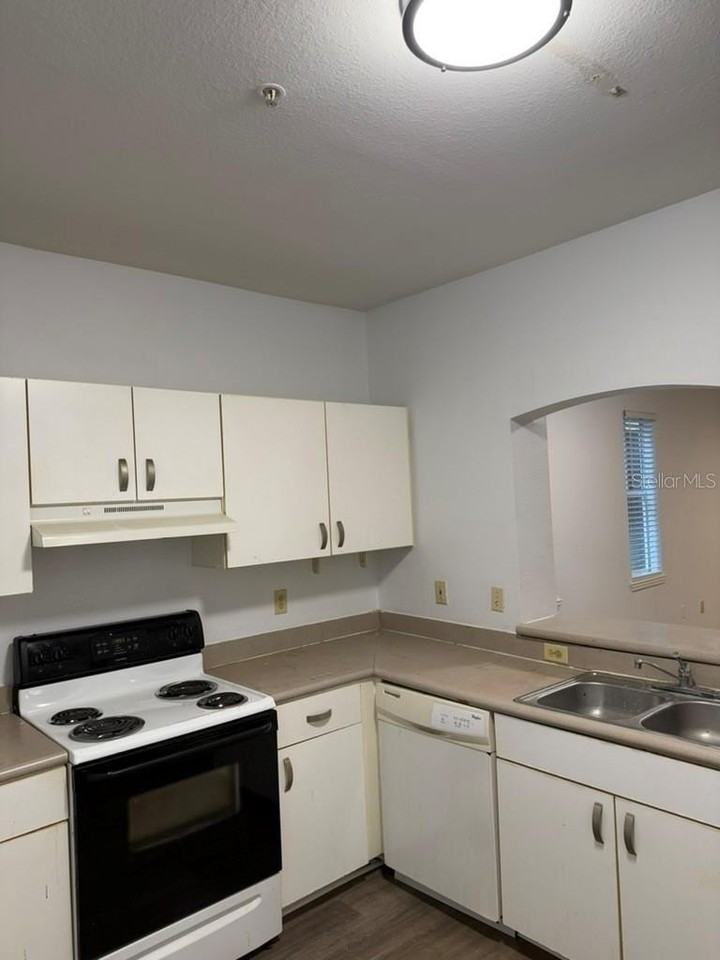 1321 Arbor Vista Loop #117 - Photo 3 of 13