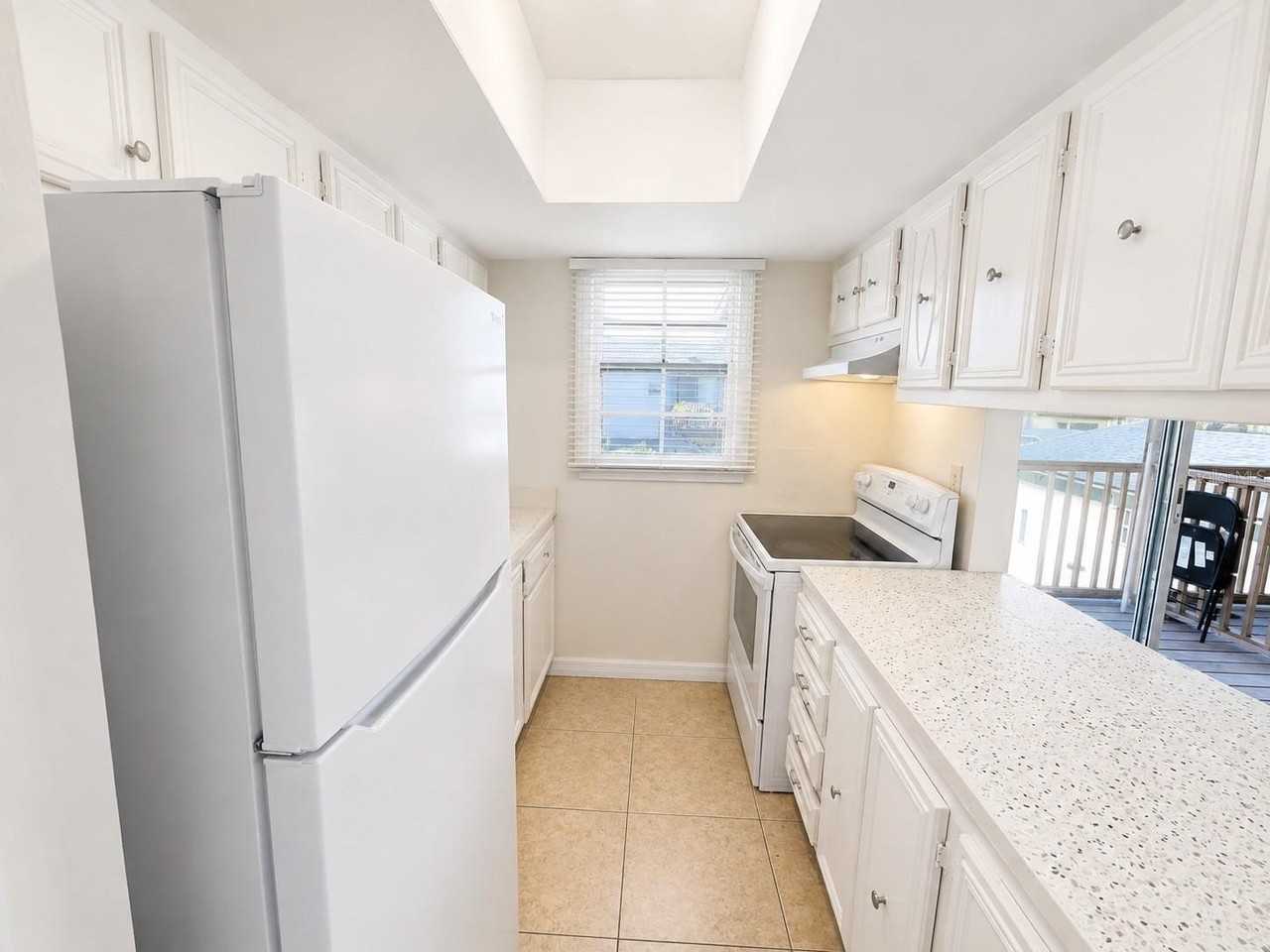 2759 L B Mcleod Rd #C - Photo 6 of 10