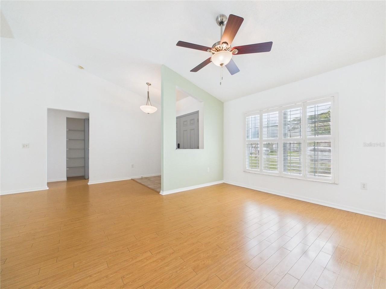 9434 Holnwon Ct - Photo 3 of 45